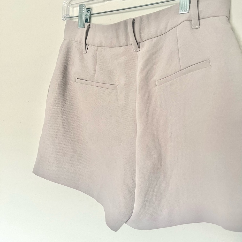 Wilfred Trouser Shorts Size 6 Pastel Lavender High Waisted Special Occasion - Picture 6 of 7